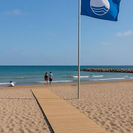 Urban Loft Valencia Playa Apartament *